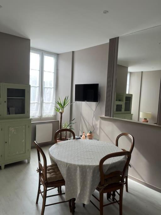 Superbe Appartement Plein Centre Millau Esterno foto